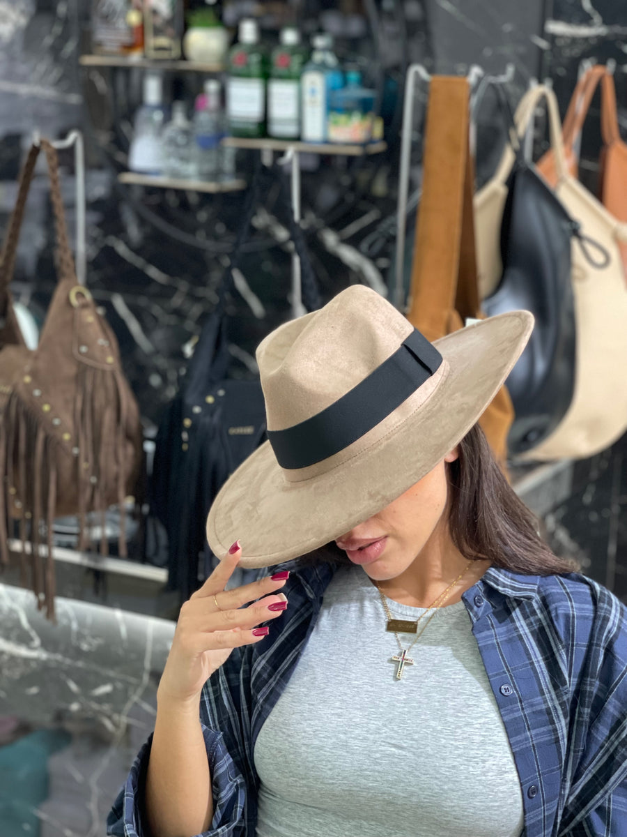 Cappello Tina