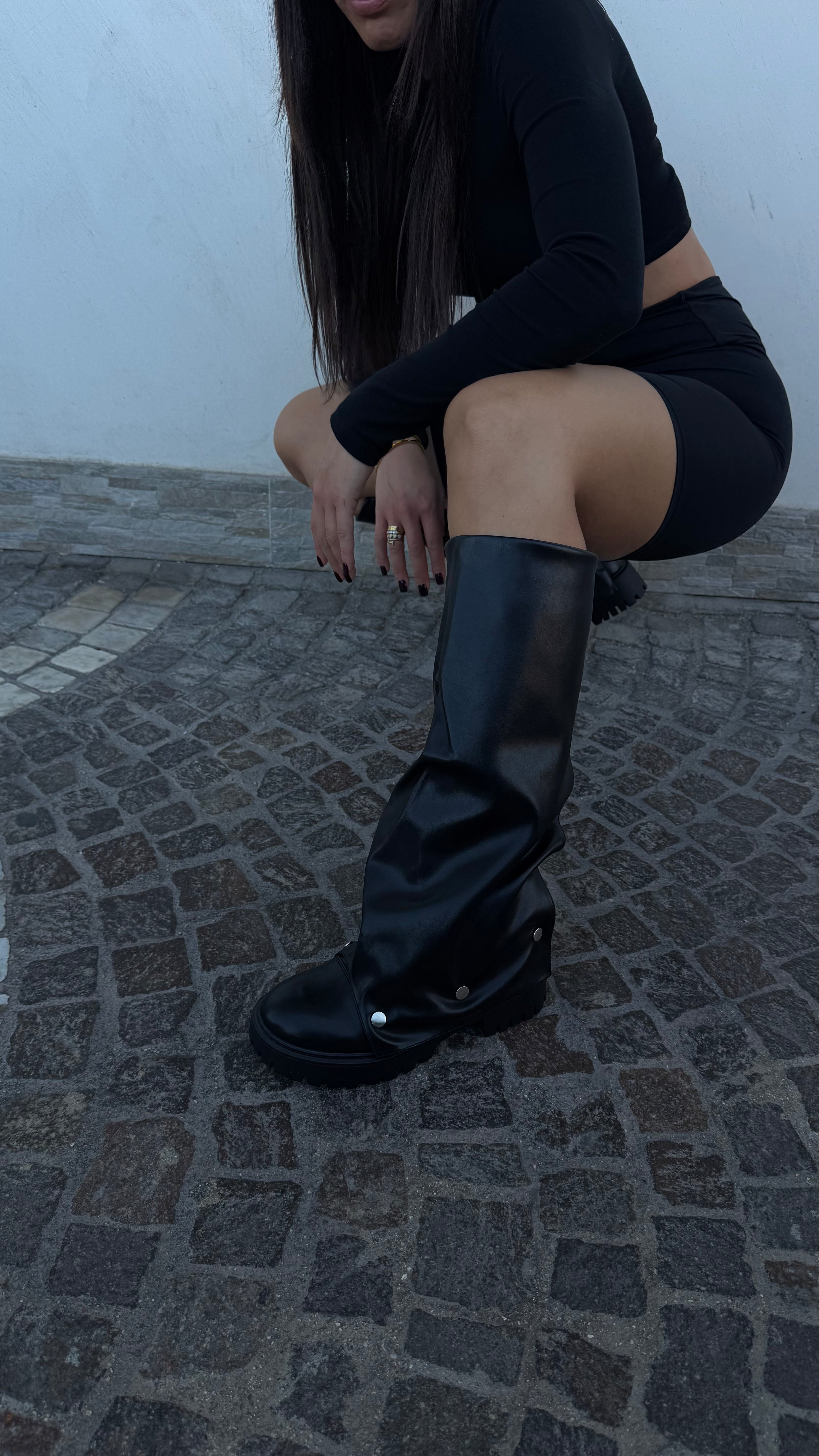 Ingrandisci